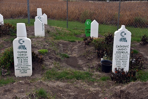 Ezan Cemetery, Prole, IA, United States, 2019-10-20, 