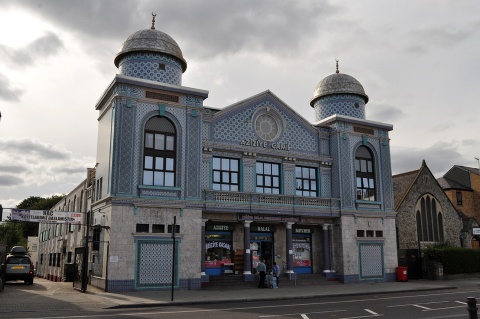 Azizya Mosque, London, , United Kingdom, 2013-8-4, 