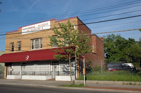 American Fall Mosque, Washington, DC, United States, 2009-5-10, 