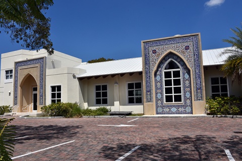 Ershad Center, South Miami, FL, United States, 2015-11-19, 