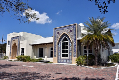 Ershad Center, South Miami, FL, United States, 2015-11-19, 