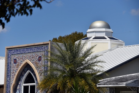 Ershad Center, South Miami, FL, United States, 2015-11-19, 