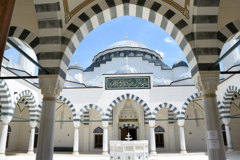 Diyanet Center of America (DCA), Lanham, MD, United States, 2015-5-26, 