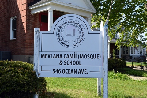 Mevlana Camii, West Haven, CT, United States, 2015-5-7, 