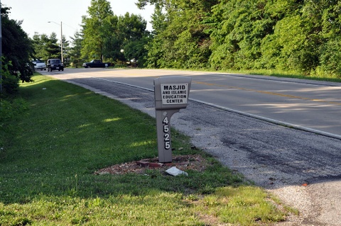 Belleville Mosque & Islamic Education Center (BMIEC), Belleville, IL, United States, 2011-6-18, 