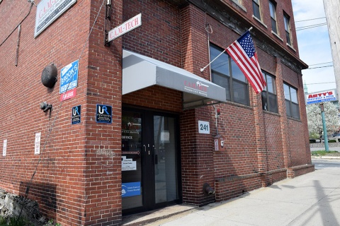 Islamic Society of Greater Haverhill, Haverhill, MA, United States, 2015-5-5, 