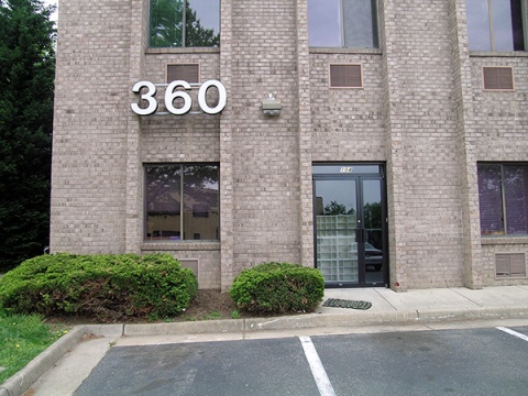 Dar Al Arqam Islamic Center, Falls Church, VA, United States, 2004-4-1, 