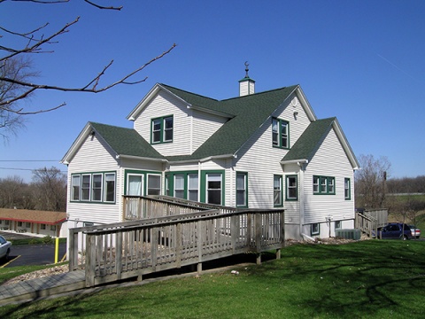 Muslim Community of the Quad Cities, Bettendorf, IA, United States, 2004-4-4, 